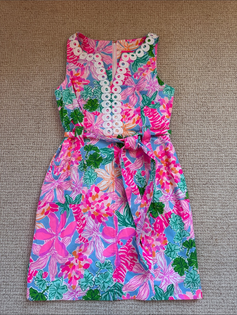 Lilly Pulitzer ‘Gulianna’ Stretch Fit-and-Flare Dress with White Eyelet Trim
